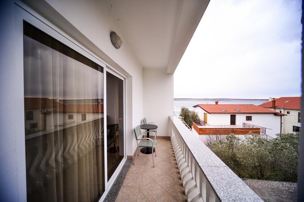 Apartments Dalmacija Starigrad Paklenica Δωμάτιο φωτογραφία