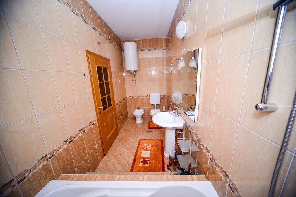 Apartments Dalmacija Starigrad Paklenica Δωμάτιο φωτογραφία